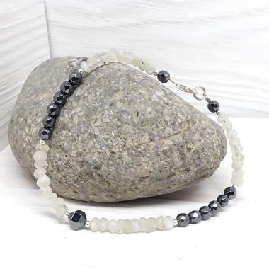 Bracelet grenat et pierre de lune
