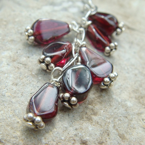 Boucles d'oreilles grappe de grenat