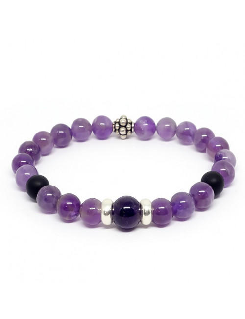 L'améthyste apaise les angoisses et les colères tout en apportant la sérénité.