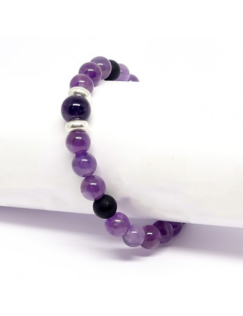 L'améthyste apaise les angoisses et les colères tout en apportant la sérénité.