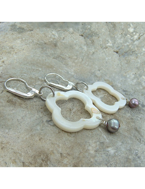 Boucles d'oreilles nacre et perle d'eau douce