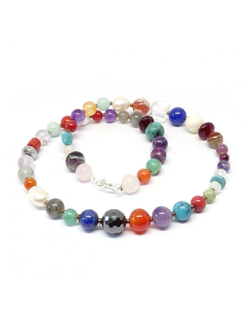 Collier de la collection Mahalo soigneusement réalisés à la main avec de véritables pierres semi-précieuses et des finitions e a