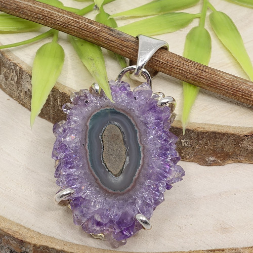 Pendentif en améthyste "tranche de  stalactite".