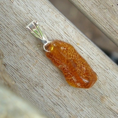 Pendentif ambre roule