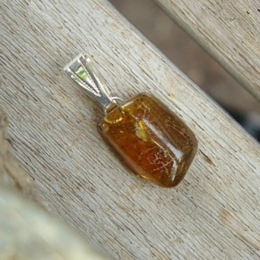 Pendentif ambre roule
