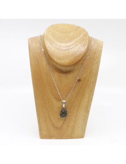 La pierre de Moldavite devient de plus en plus rare et de plus en plus recherchée.