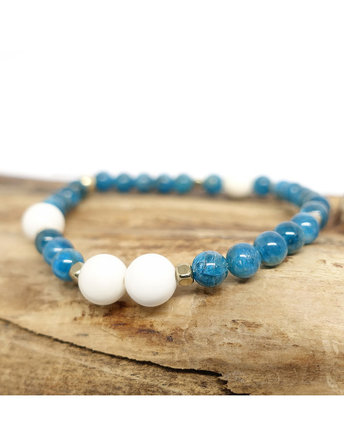 Apatite, agate blanche et hématite