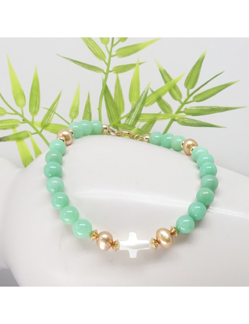 Cette pierre dirige l'attention sur les actions et les évènements positifs.