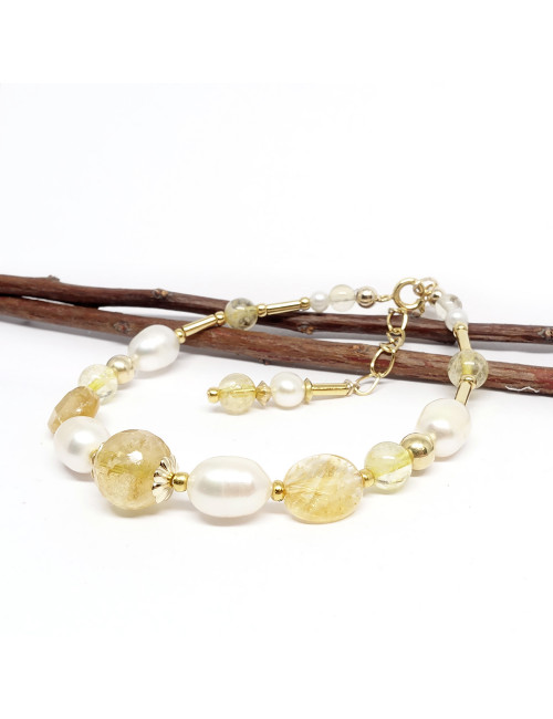 La citrine est une pierre du Chakra du Plexus Solaire. Probablement la pierre d'abondance la plus connue et la plus populaire.