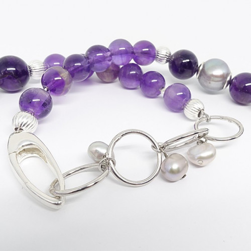 Collier améthyste et grosses perles d'eau douce grises