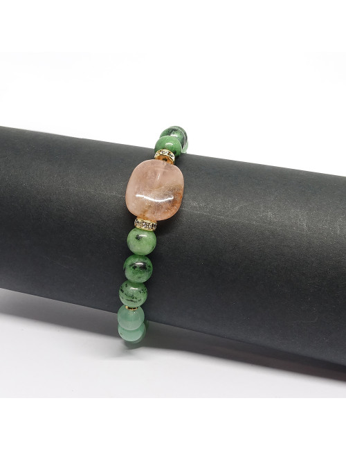 Ce bracelet est particulièrement utile afin d’équilibrer le chakra ANAHATA, le chakra du coeur.