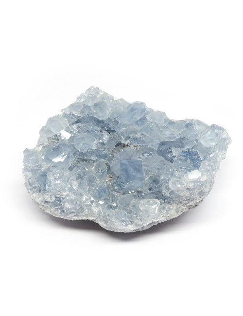 La symbolique de la pierre celestite est calme intérieur, douceur et communication