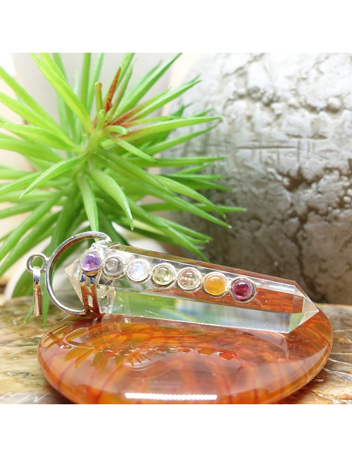 Cristal de roche et 7 chakras