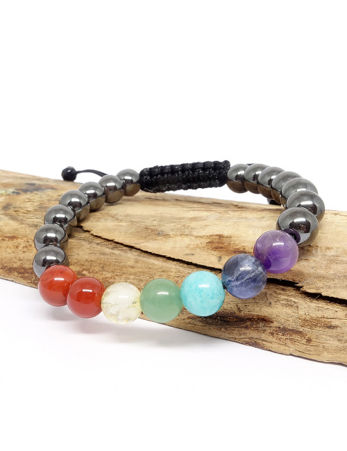 Magnifique bracelet 19/20 cm composé de 21 pierres naturelles qui représentent les 7 chakras avec des pierres d'hématite