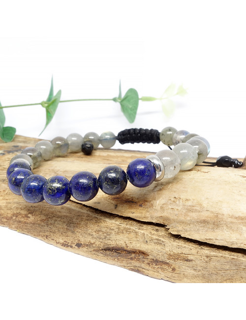 Le lapis lazuli permet de surmonter l'anxiété et le stress. La labradorite est un véritable bouclier