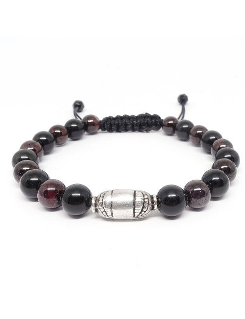 L'obsidienne noire est la plus puissante des obsidiennes.