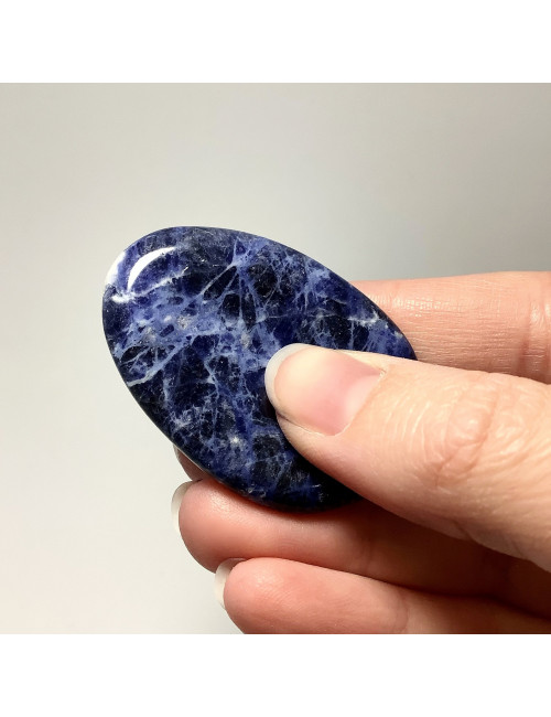 Galet pierre pouce en sodalite