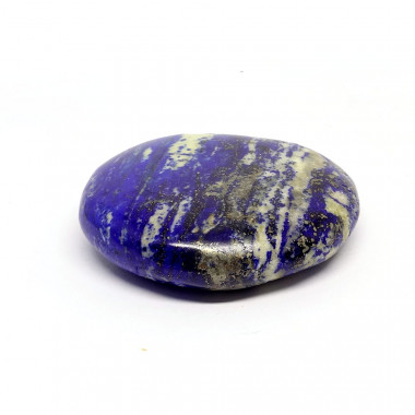 Le lapis-lazuli est une pierre de prédilection des chakras supérieurs