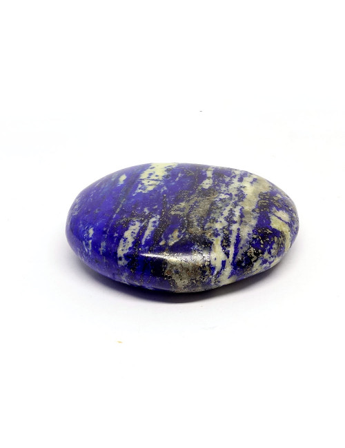 Le lapis-lazuli est une pierre de prédilection des chakras supérieurs