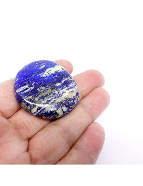 Le lapis-lazuli est une pierre de prédilection des chakras supérieurs