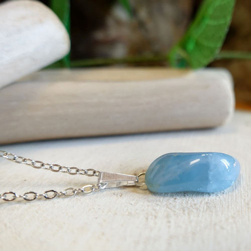 L’aigue marine est tendresse, innocence et pureté.