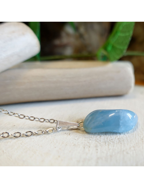 L’aigue marine est tendresse, innocence et pureté.