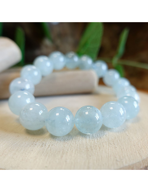 C'est la pierre fétiche que l'on porte sur soi pour les voyages sur mer, les océans