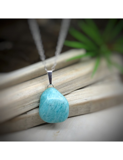 Apaise les traumatismes émotionnels.
Soulage l'inquiétude et la peur.