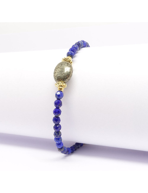 Lapis Lazuli, en tant que cristal de guérison, libère rapidement le stress, apportant une paix profonde.