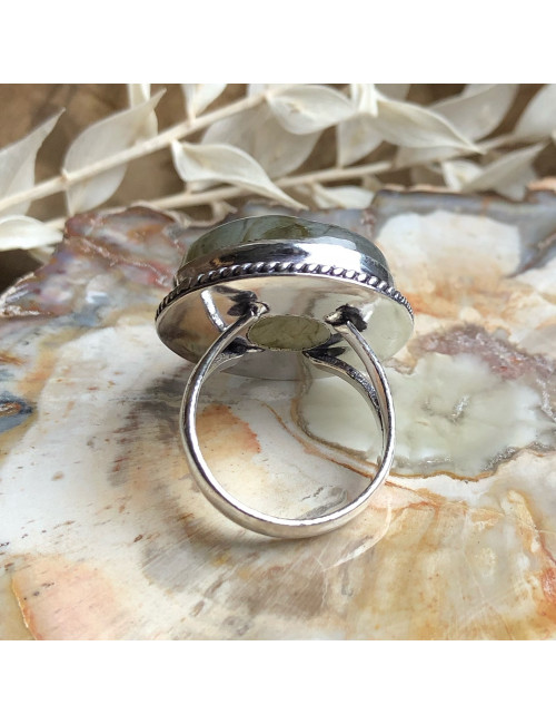 Bague en pierre de Labradorite sur argent