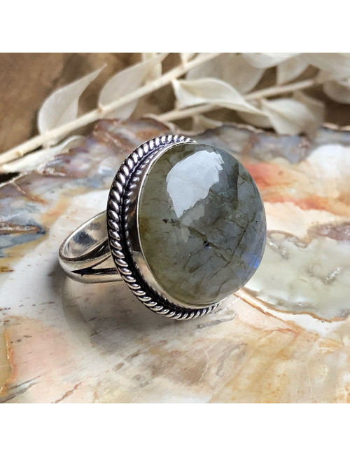 Bague en pierre de Labradorite sur argent
