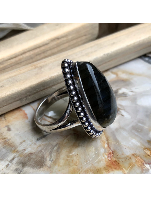 Bague en pierre de labradorite
