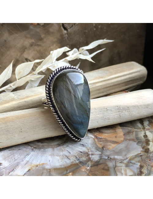 Bague en argent avec cabochon rond de PIERRE labradorite