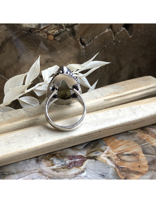 Bague en argent avec cabochon rond de PIERRE labradorite