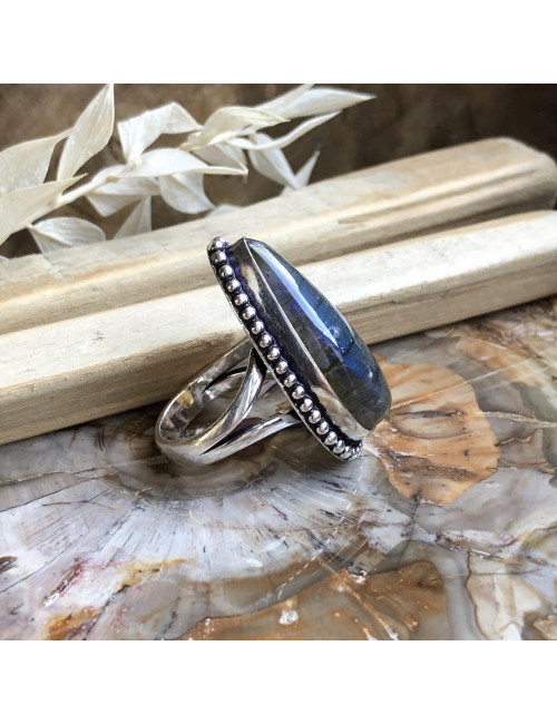 Bague en argent avec cabochon rond de PIERRE labradorite
