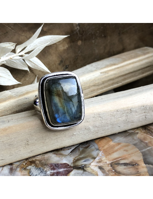 Bague en argent avec cabochon rond de PIERRE labradorite