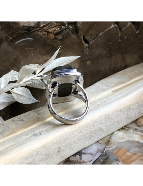 Bague en argent avec cabochon rond de PIERRE labradorite