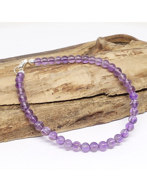 L a symbolique de l’améthyste est libération, sérénité, sagesse et spiritualité