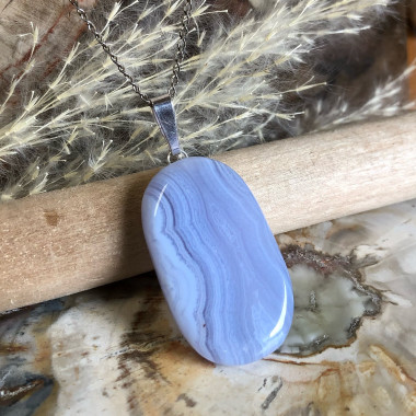 Véritable turquoise "africaine" montée en pendentif