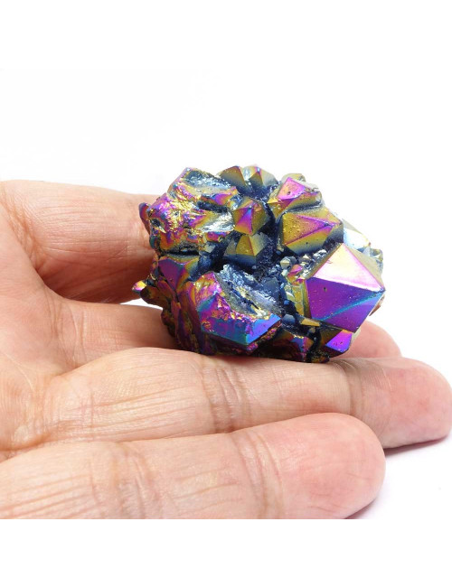 Ce minéral nous provient d'USA, Druse de quartz titane arc-en-ciel