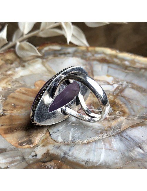 Grosse bague en pierre d’améthyste