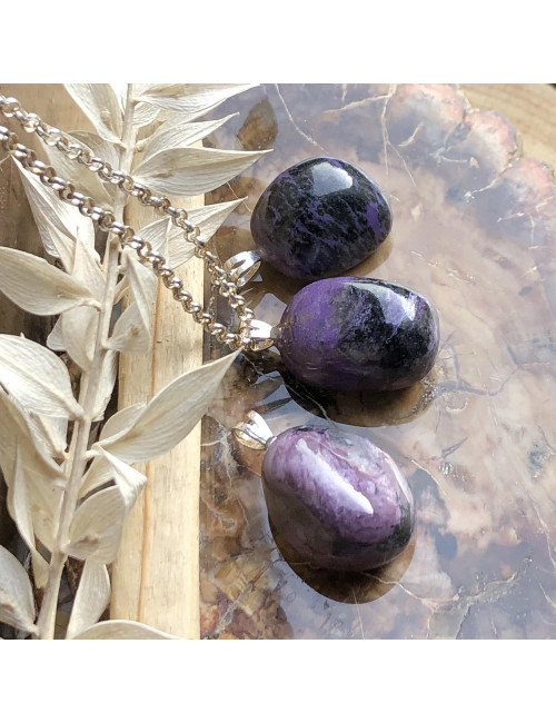 Splendide pendentif en pierre Charoïte sur chaîne argent