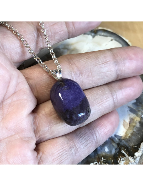 Splendide pendentif en pierre Charoïte sur chaîne argent