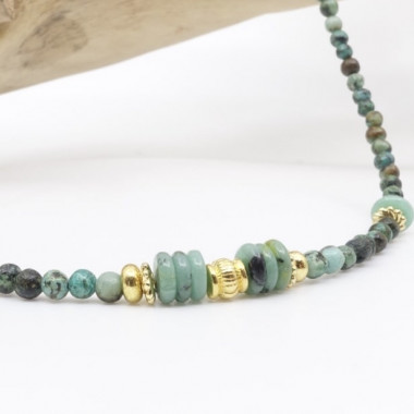 Turquoise africaine et chrysoprase. Collier bien-être