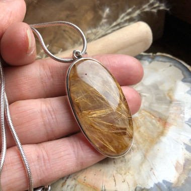 Pendentif en argent 925 et quartz rutilé.