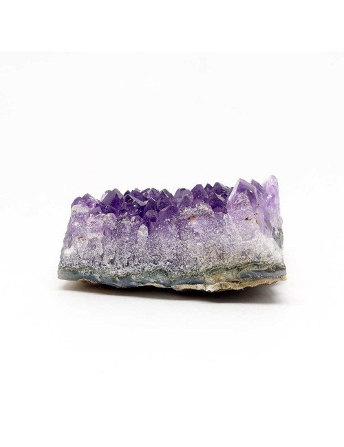 La pierre d’améthyste est d’une grande efficacité pour le développement de la spiritualité