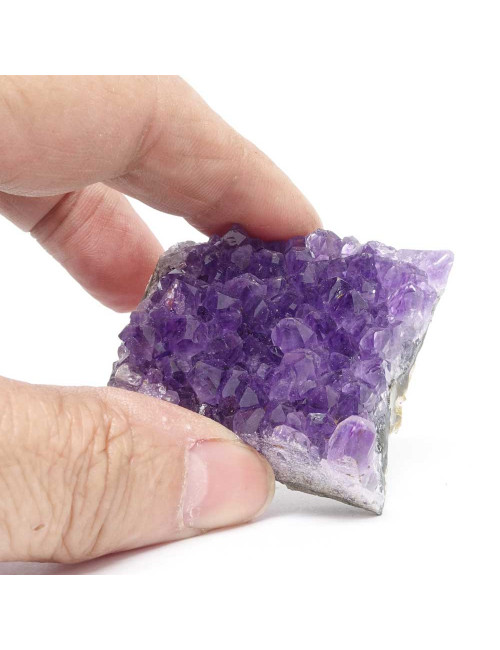 La pierre d’améthyste est d’une grande efficacité pour le développement de la spiritualité