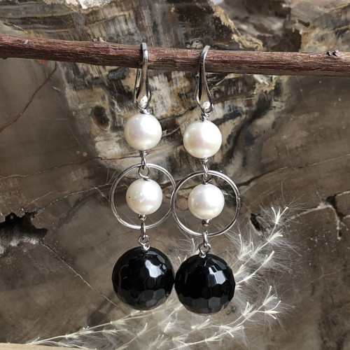 Agate noire et Biwa, Boucles d’oreilles avec argent 925