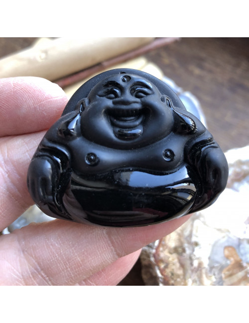 Très protectrice, elle agit comme un bouclier contre les énergies négatives et les influences néfastes