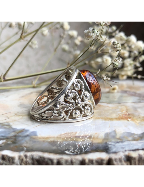 Véritable cabochon en Ambre de la Baltique